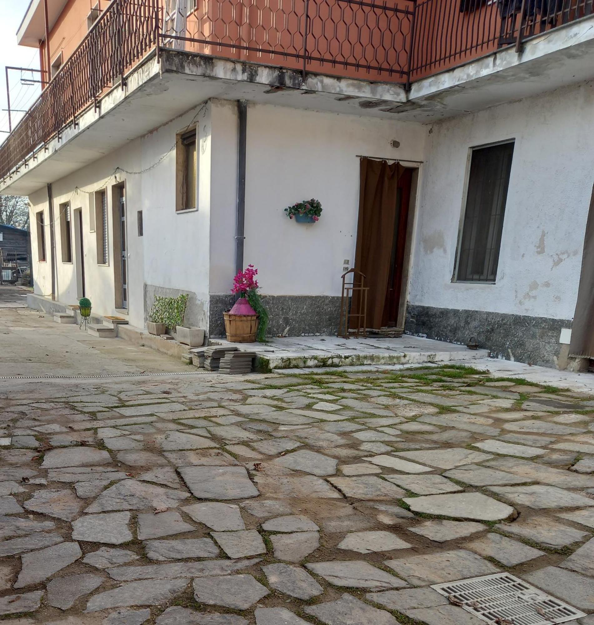 Il Cortile Dei 3 Camera Matrimoniale غالاّراتي المظهر الخارجي الصورة